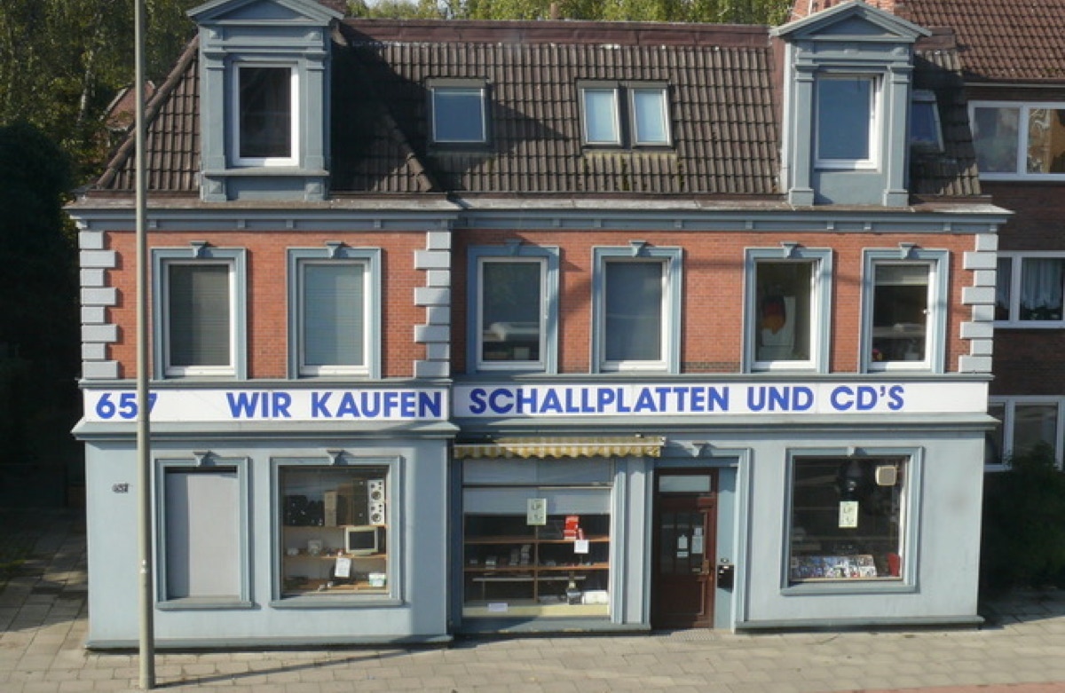 Ankauf von Langspielplatten, Singles und CDs aus den Bereichen Rock, Pop, Blues, Hard’n’Heavy, Punk, Alternative, Funk, Jazz und Klassik.